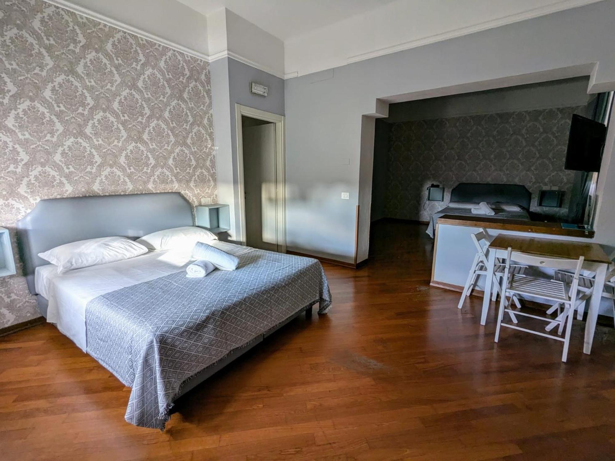 Athena Hotel Pise