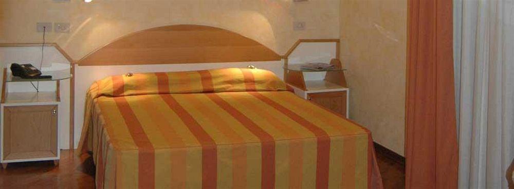 Hotel Athena Pise